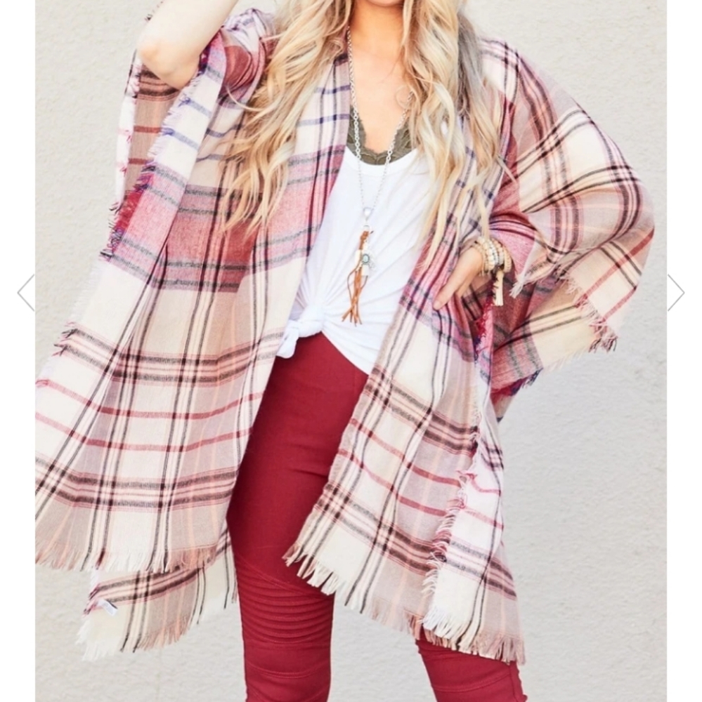 NWT TBN Plaid Ruana